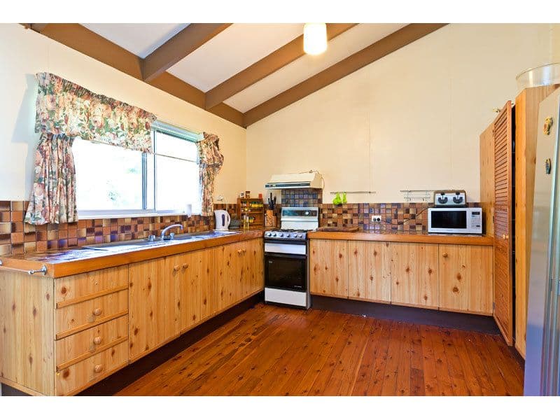 17 Wilma Crescent, RUSSELL ISLAND QLD 4184, Russell Island - Thumbnail 5