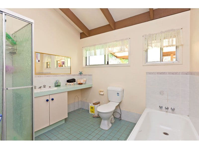 17 Wilma Crescent, RUSSELL ISLAND QLD 4184, Russell Island - Thumbnail 6