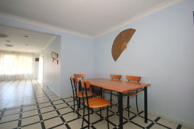 19 Talinga Avenue, GEORGES HALL NSW 2198, Georges Hall - Thumbnail 2