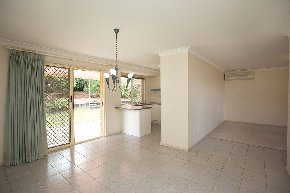 26 Mindona Street, WISHART QLD 4122, Wishart - Thumbnail 3