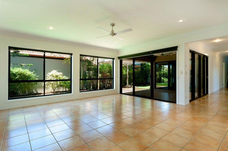 6 The Parade, HELENSVALE QLD 4212, Helensvale - Thumbnail 5