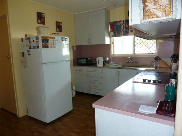 18 Beverley Street, EAST MACKAY QLD 4740, East Mackay - Thumbnail 6