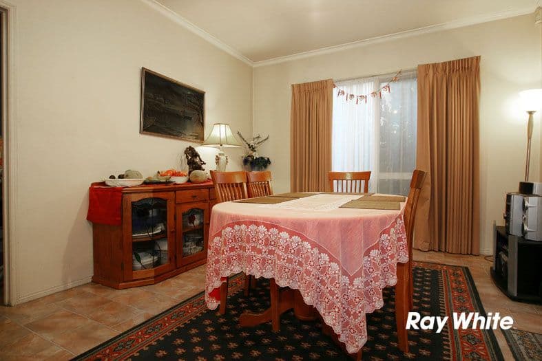 42 Wakley Crescent, WANTIRNA SOUTH VIC 3152, Wantirna South - Thumbnail 6