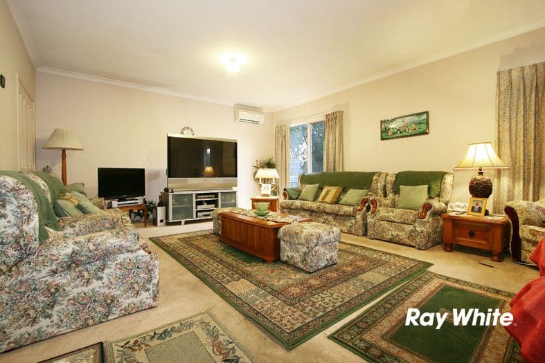 42 Wakley Crescent, WANTIRNA SOUTH VIC 3152, Wantirna South - Thumbnail 5