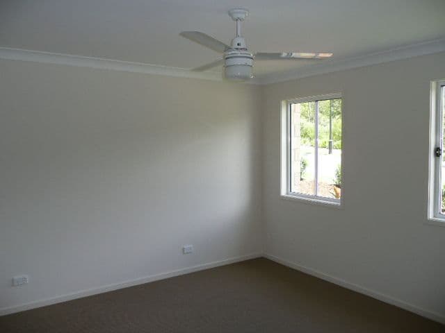 20 Aldgate Crescent, PACIFIC PINES QLD 4211, Pacific Pines - Thumbnail 8