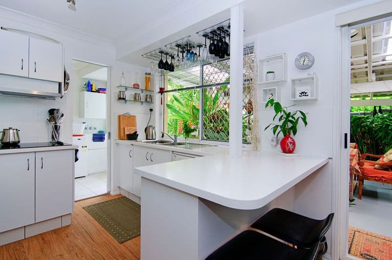 433 Pine Ridge Road, RUNAWAY BAY QLD 4216, Runaway Bay - Thumbnail 3