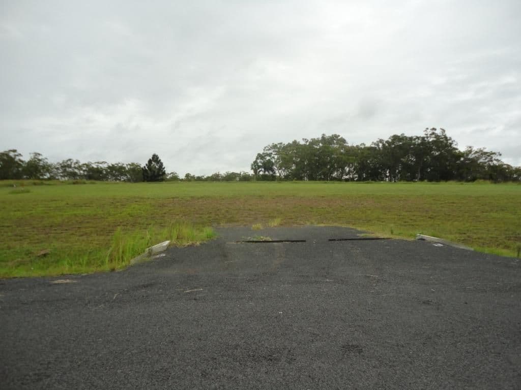 76 Dunmall Drive, OAKHURST QLD 4650, Oakhurst - Thumbnail 6