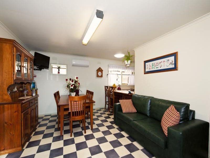 115 Cabernet Crescent, BUNDOORA VIC 3083, Bundoora - Thumbnail 4