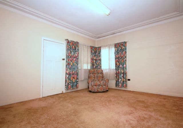 19 Bungalow Crescent, BANKSTOWN NSW 2200, Bankstown - Thumbnail 2