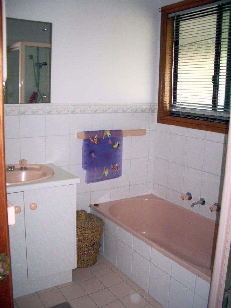 15 Fullarton Street, BORDERTOWN SA 5268, Bordertown - Thumbnail 6