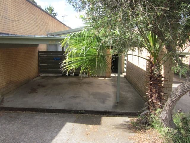 5/42 Gillespie Street, WEETANGERA ACT 2614, Weetangera - Thumbnail 2