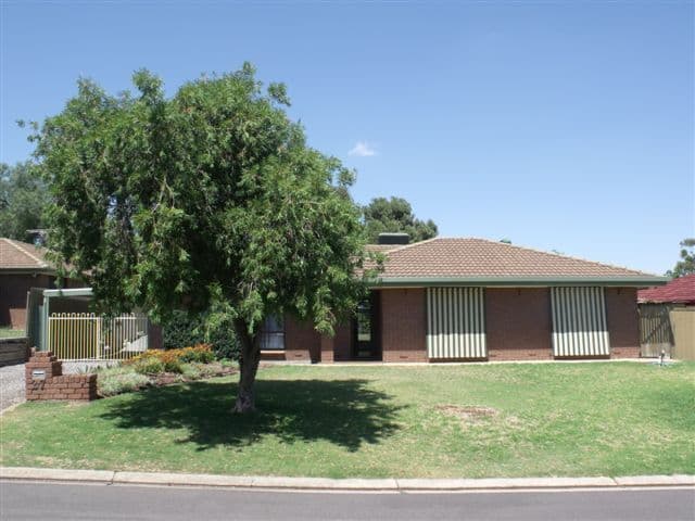27 Luringa Close, CRAIGMORE SA 5114, Craigmore - Image 1
