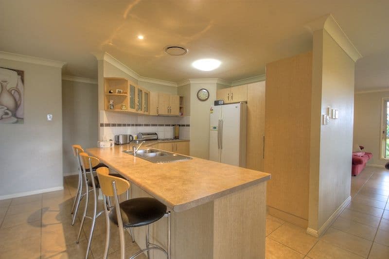 78 Mellor Place, BRASSALL QLD 4305, Brassall - Thumbnail 3