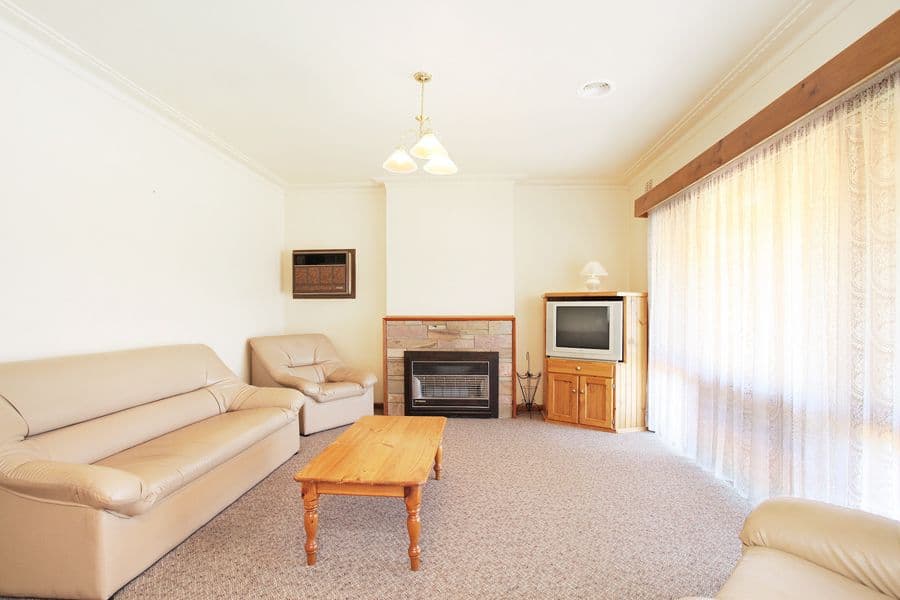27 Montasell Avenue, DEER PARK VIC 3023, Deer Park - Thumbnail 3