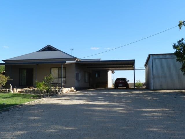 15 Schmidt Lane, BERRI SA 5343, Berri - Thumbnail 2