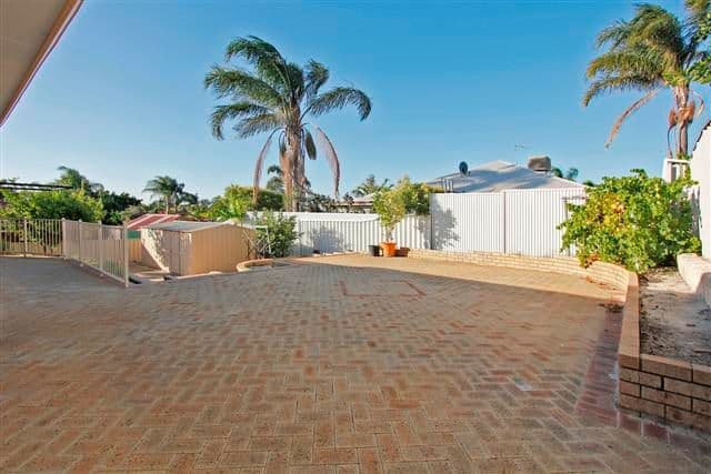 10 Spyglass Circle, CANNING VALE WA 6155, Canning Vale - Thumbnail 4