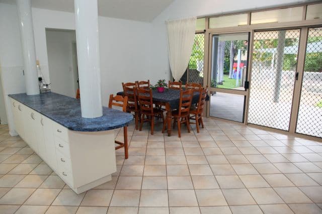 15 Pacific Avenue, BUSHLAND BEACH QLD 4818, Bushland Beach - Thumbnail 3