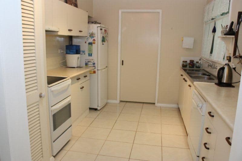 21 Fleming Drive, COROWA NSW 2646, Corowa - Thumbnail 2