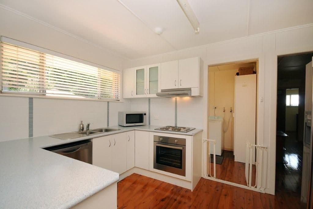 4 Lovett Street, RANGEVILLE QLD 4350, Rangeville - Thumbnail 3