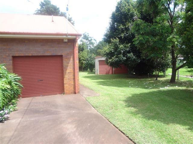 13 Plaza Circle, HIGHFIELDS QLD 4352, Highfields - Thumbnail 2