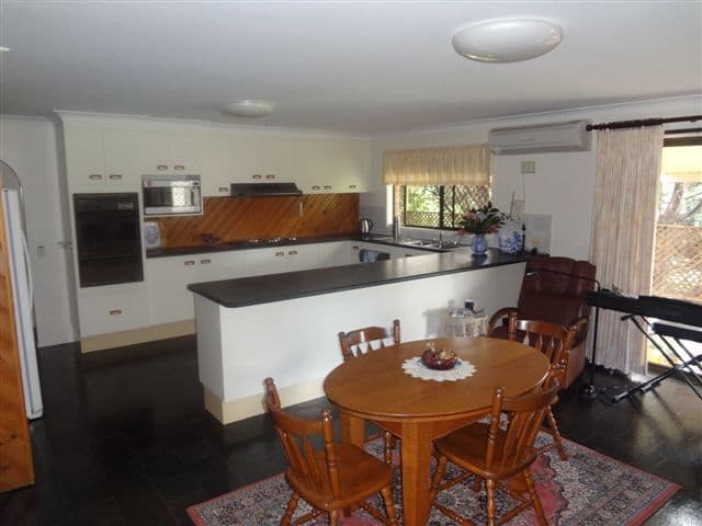13 Plaza Circle, HIGHFIELDS QLD 4352, Highfields - Thumbnail 8