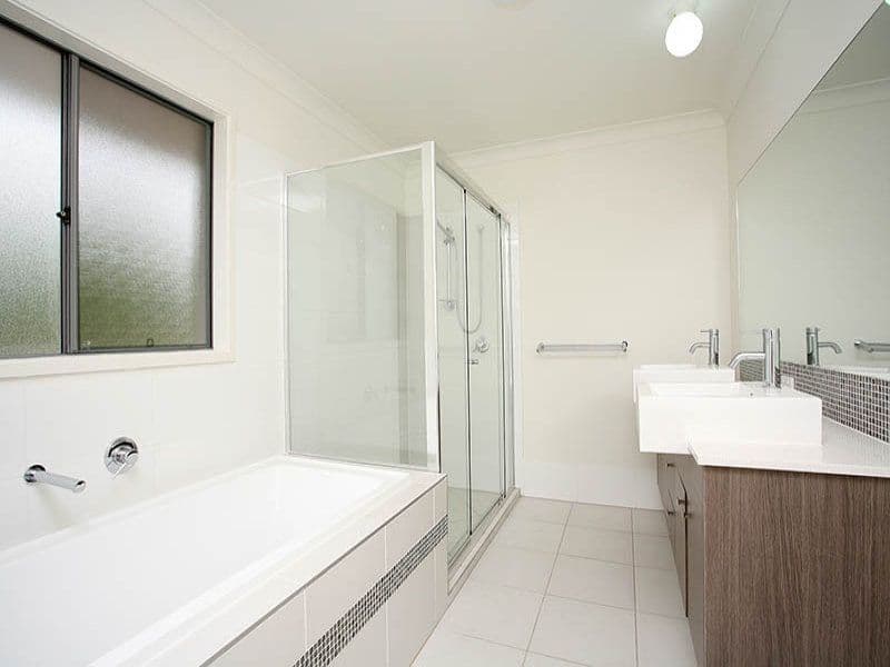 27 Walker Street, CORINDA QLD 4075, Corinda - Thumbnail 8