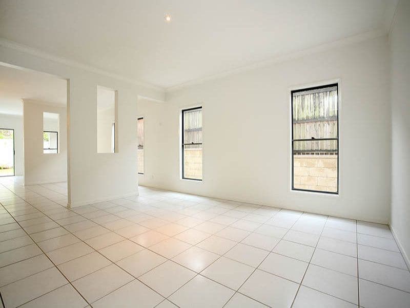 27 Walker Street, CORINDA QLD 4075, Corinda - Thumbnail 3