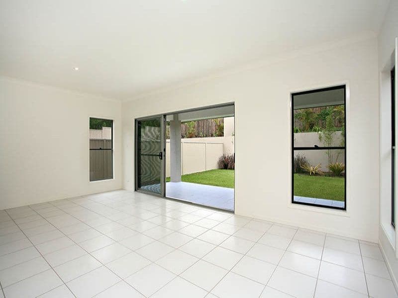 27 Walker Street, CORINDA QLD 4075, Corinda - Thumbnail 5