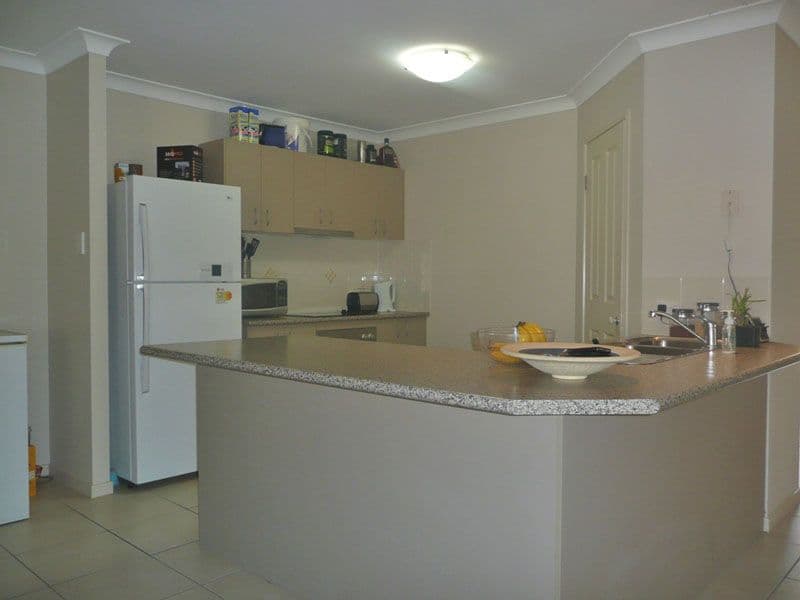 9 Hira Close, CALAMVALE QLD 4116, Calamvale - Thumbnail 3