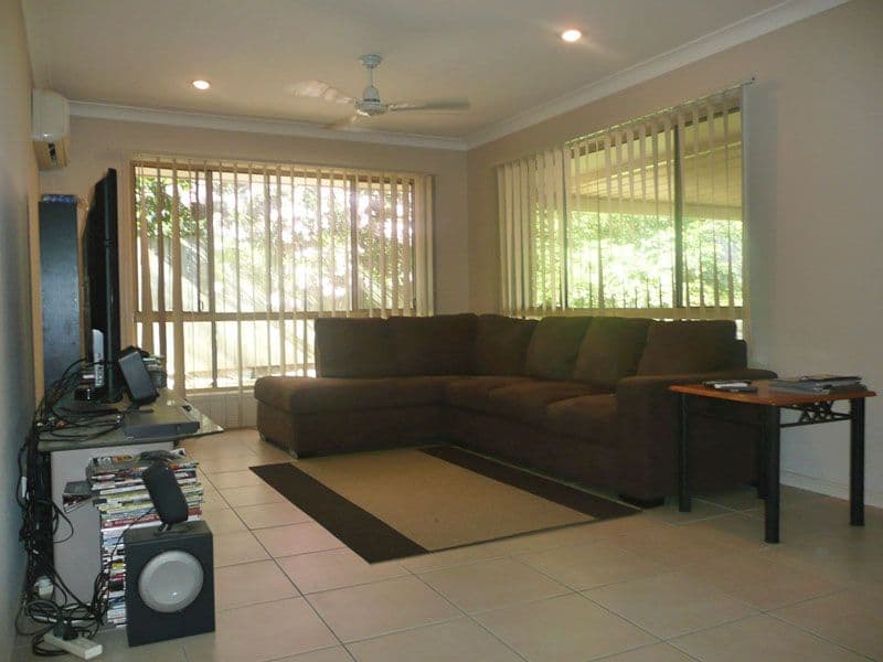 9 Hira Close, CALAMVALE QLD 4116, Calamvale - Thumbnail 2