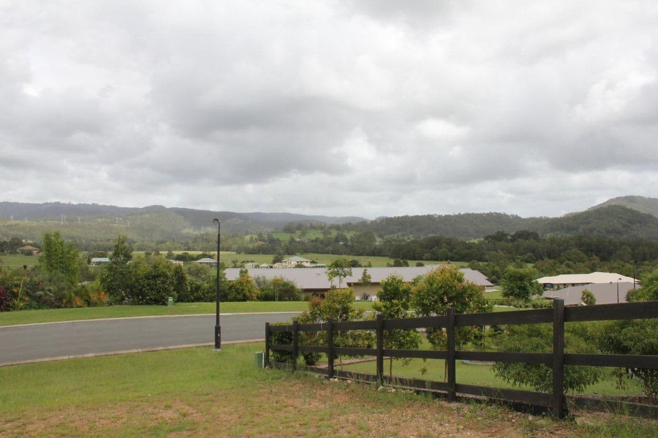 12 Greenacre Way, MAUDSLAND QLD 4210, Maudsland - Thumbnail 5