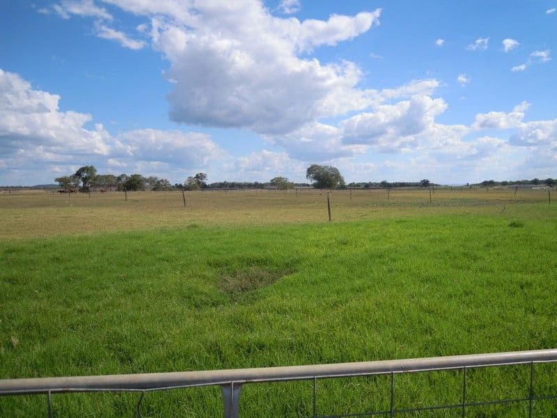 50 Boundary Road, PITTSWORTH QLD 4356, Pittsworth - Thumbnail 2
