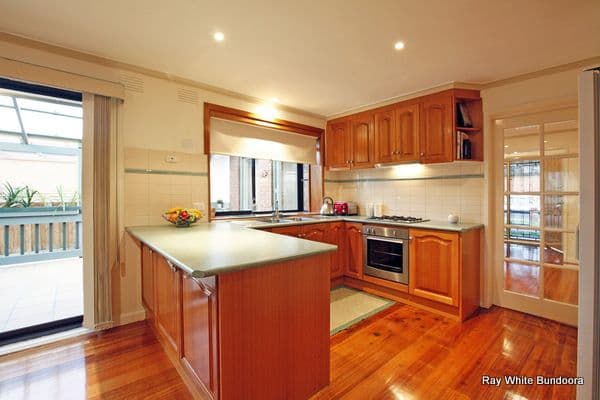 30 Streeton Circuit, MILL PARK VIC 3082, Mill Park - Thumbnail 3