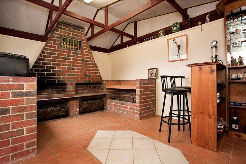 31 Carbine Drive, ST ALBANS PARK VIC 3219, St Albans Park - Thumbnail 4
