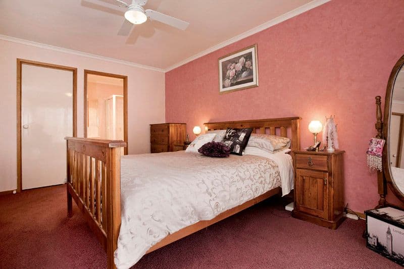 31 Carbine Drive, ST ALBANS PARK VIC 3219, St Albans Park - Thumbnail 7