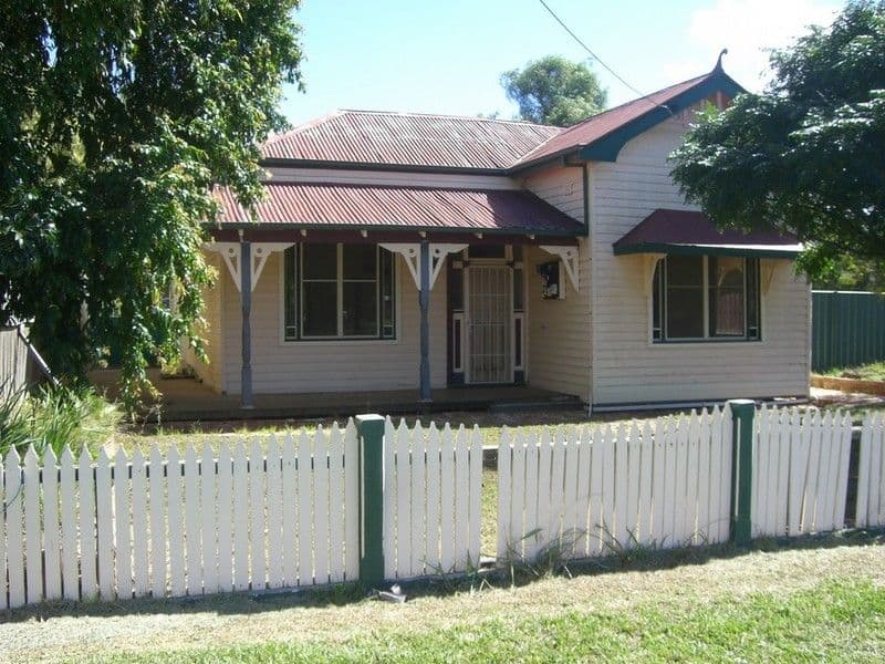 220 Henry Street, DENILIQUIN NSW 2710, Deniliquin - Image 1