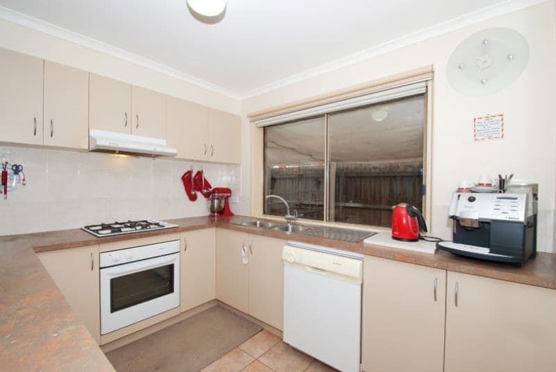 3 Allamanda Crescent, SOUTH MORANG VIC 3752, South Morang - Thumbnail 2