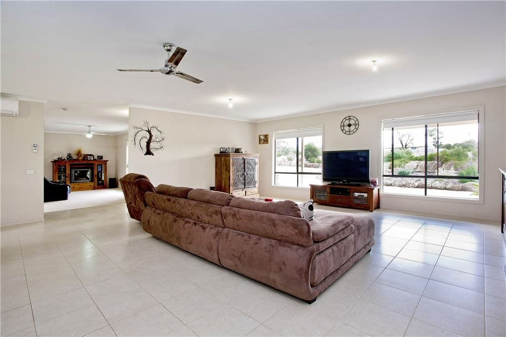 64 Broom Road, LETHBRIDGE VIC 3332, Lethbridge - Thumbnail 8