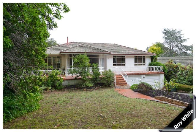 93 Strickland Crescent, DEAKIN ACT 2600, Deakin - Thumbnail 2