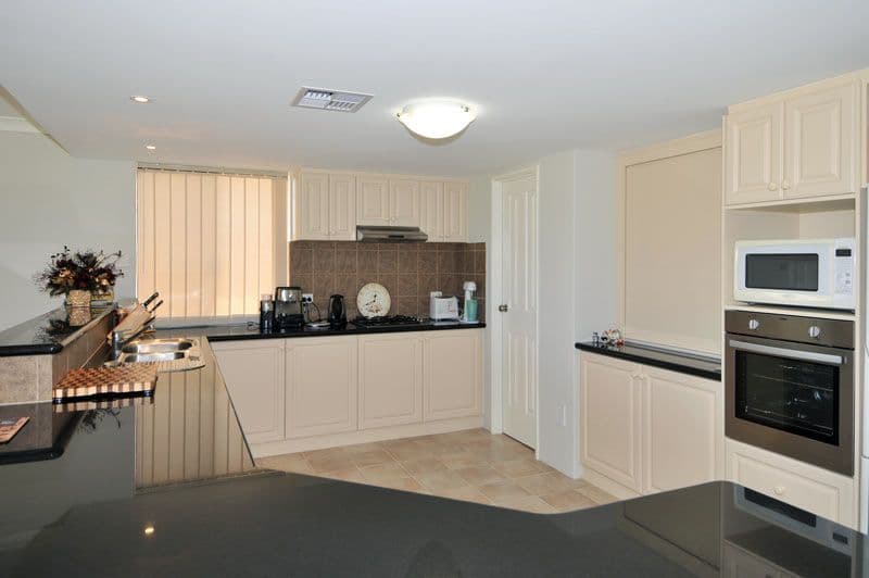 124 Sanctuary Circuit, DAWESVILLE WA 6211, Dawesville - Thumbnail 5
