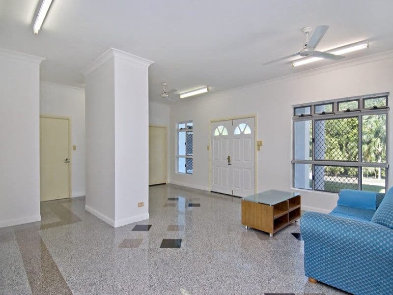26-28 Woodridge Close, REDLYNCH QLD 4870, Redlynch - Thumbnail 3