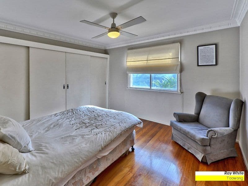 3 Todd Street, TARINGA QLD 4068, Taringa - Thumbnail 7