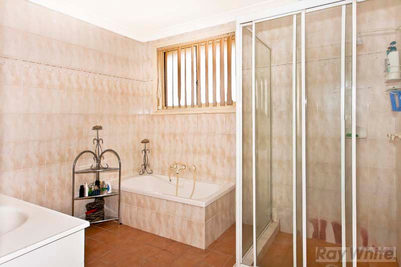 11  Mataro Close, EDENSOR PARK NSW 2176, Edensor Park - Thumbnail 4