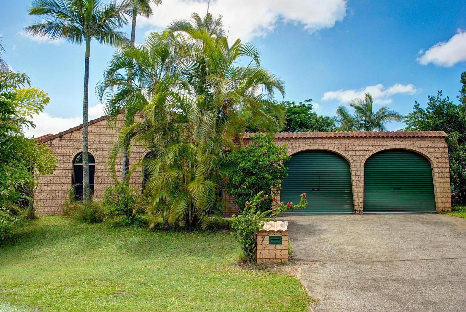 7 Calanda Street, WISHART QLD 4122, Wishart - Image 1