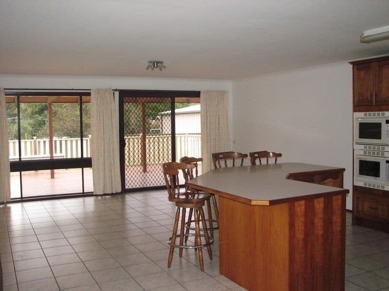 4 Amblecote Place, TAHMOOR NSW 2573, Tahmoor - Thumbnail 4