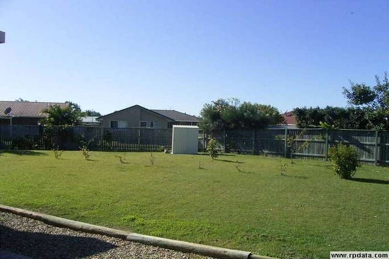 8  Settlers Court, BARGARA QLD 4670, Bargara - Thumbnail 2