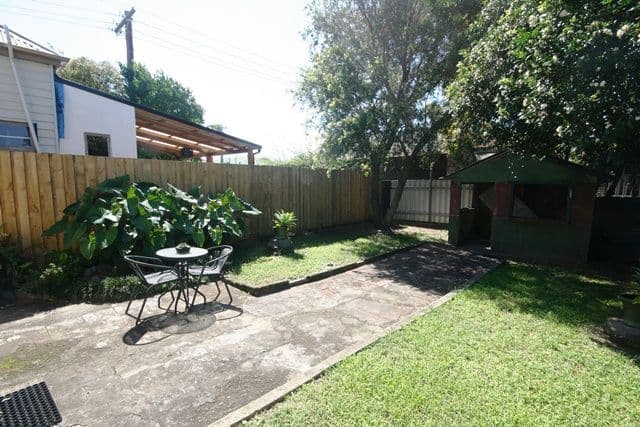 33 Lewis Sreet, ISLINGTON NSW 2296, Islington - Thumbnail 2