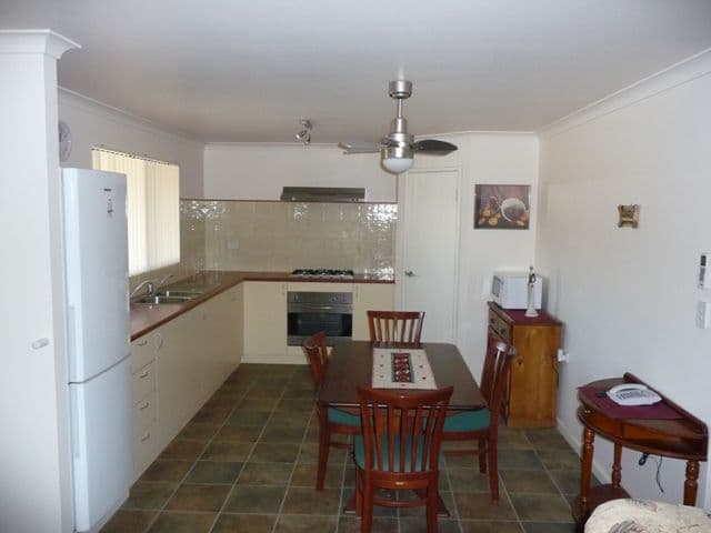 7 MANSFIELD Street, YORK WA 6302, York - Thumbnail 3