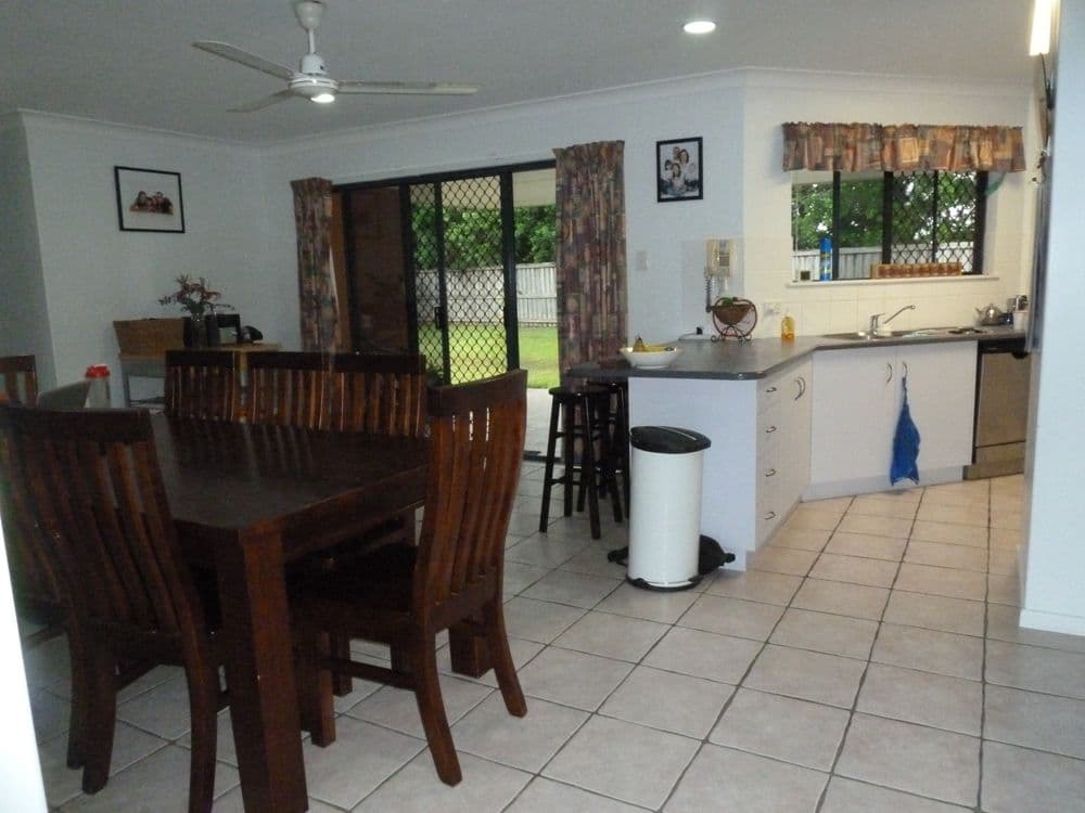 8 Kentia Court, NORTH MACKAY QLD 4740, North Mackay - Thumbnail 3