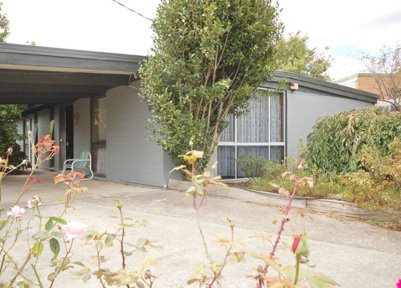 12 Bradman Avenue, MOUNT EVELYN VIC 3796, Mount Evelyn - Thumbnail 2